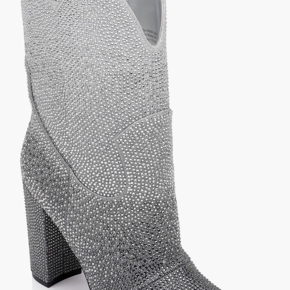 Silver Ankle Boots with Block Heel and Sleek Silhouette